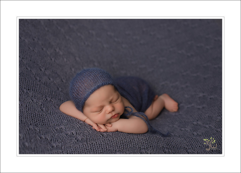 Best Tacoma newborn photographer
